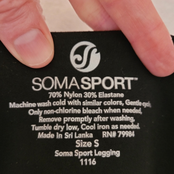 Soma Sport Leggings! Size S - Picture 2 of 3